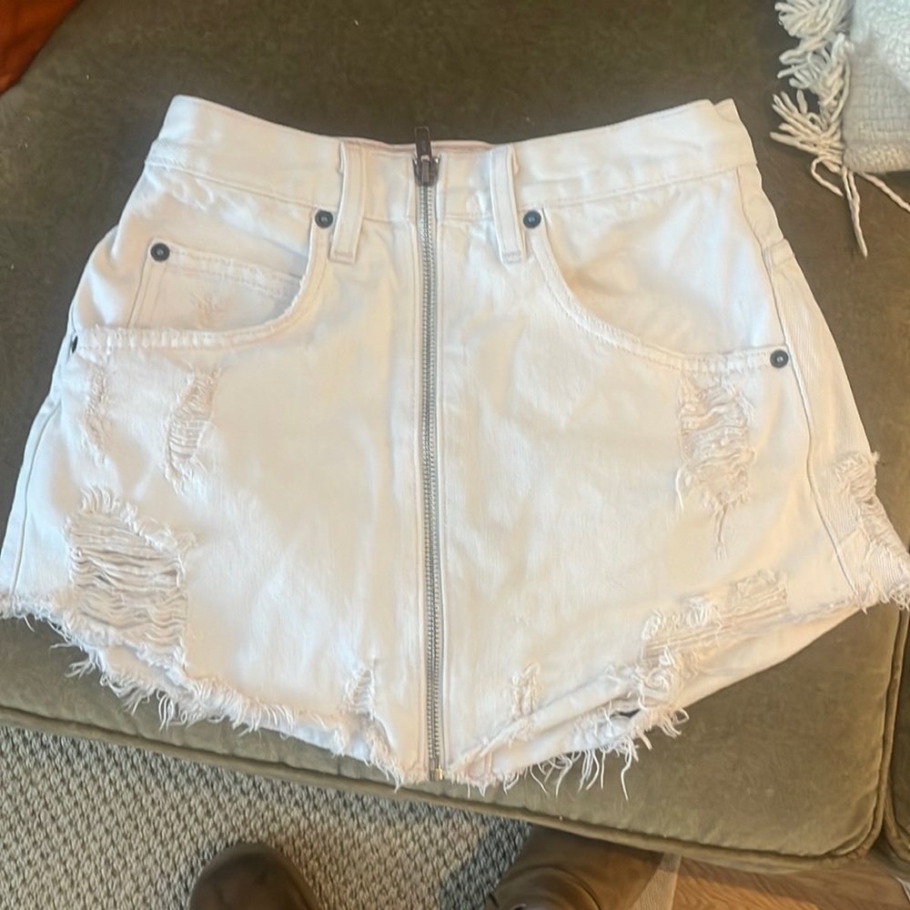 Carmar denim light pink skirt size 25